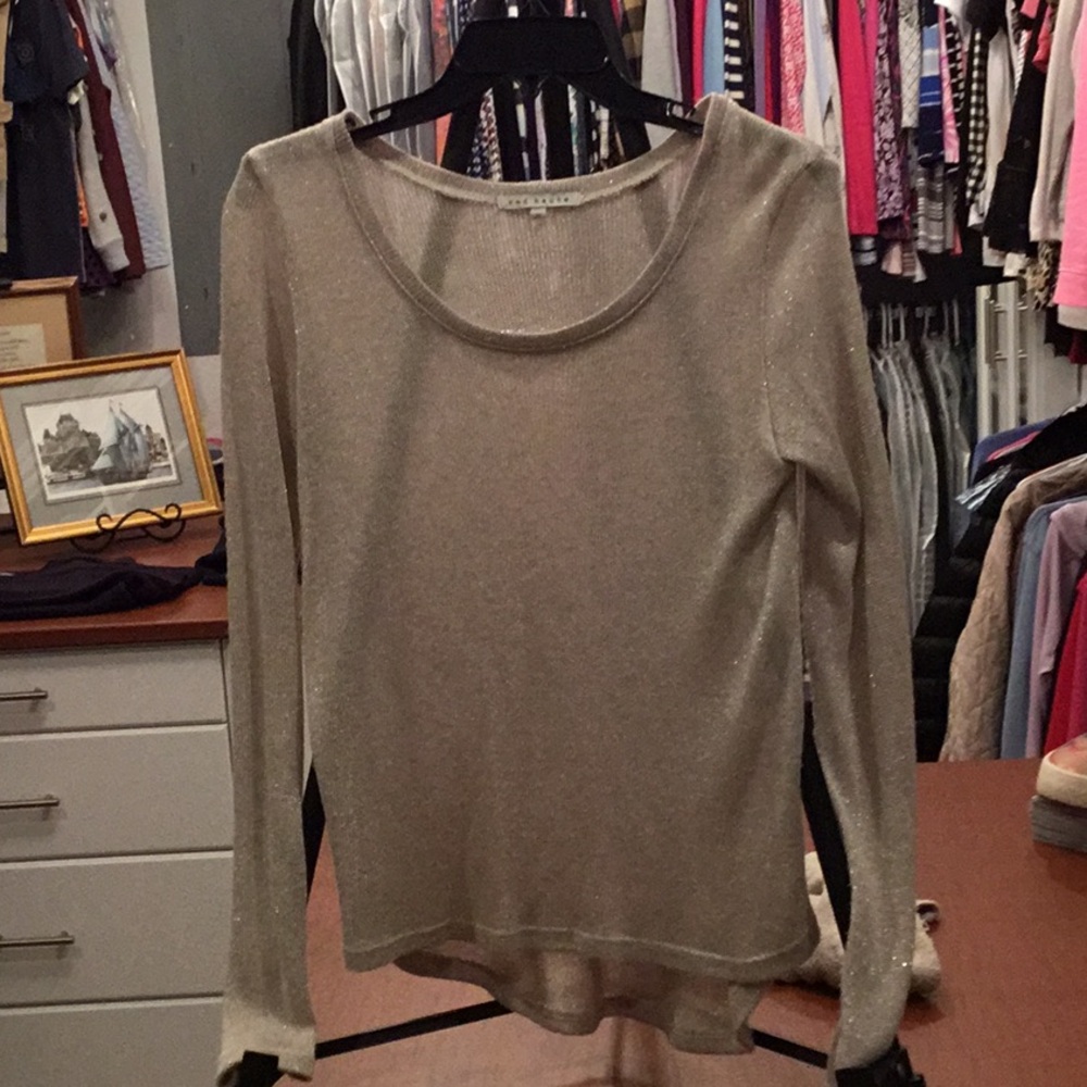Red Haute Top Gold With Shimmer Size XS. Like new